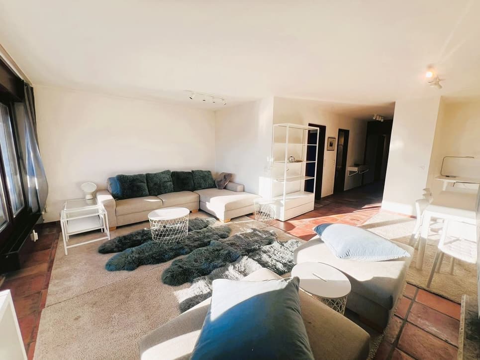 1641 – Appartement – 4pièces – 1900CHF – 77 m²