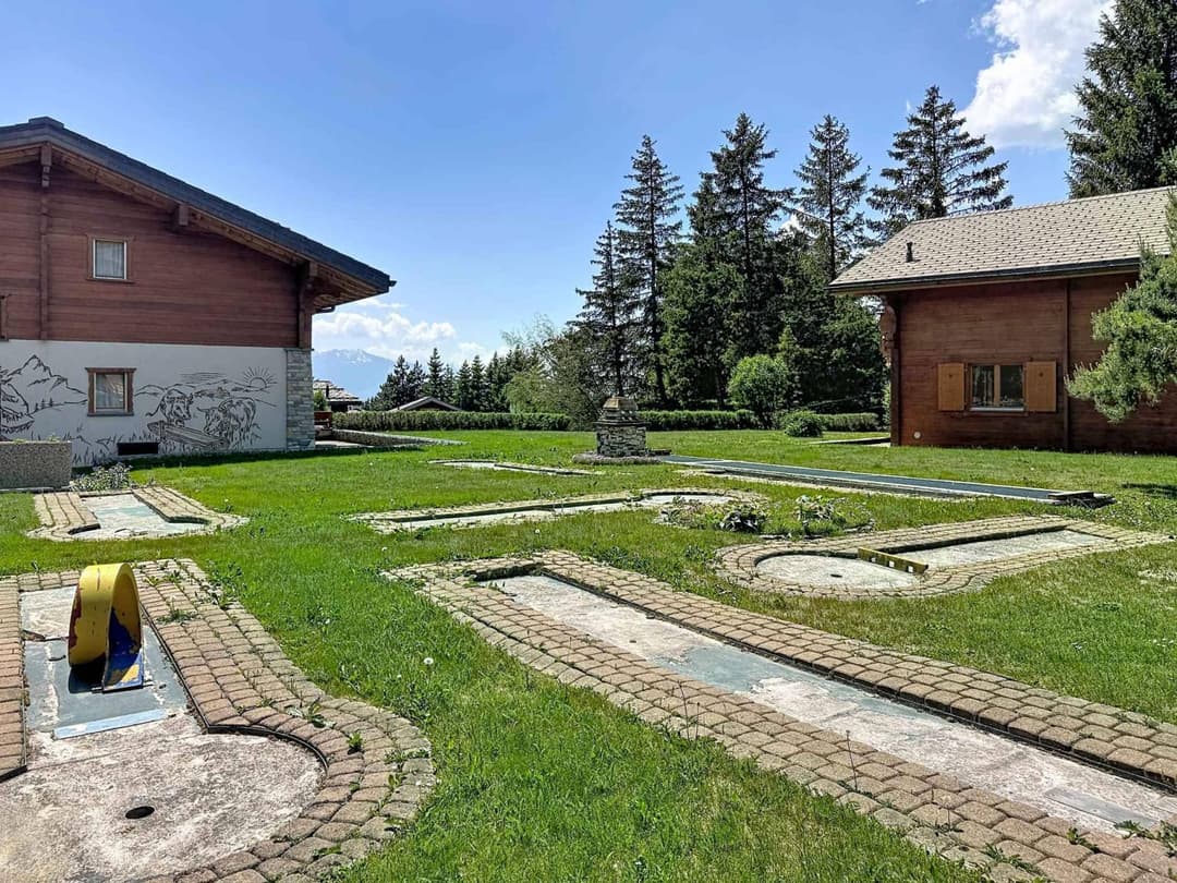 1908 – Maison 15 pièces – 6900000 CHF – 820m²