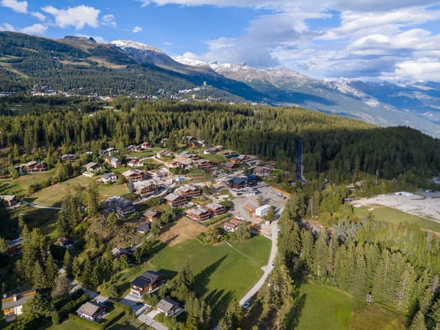 1927 – Terrain – 990000CHF – 878m²