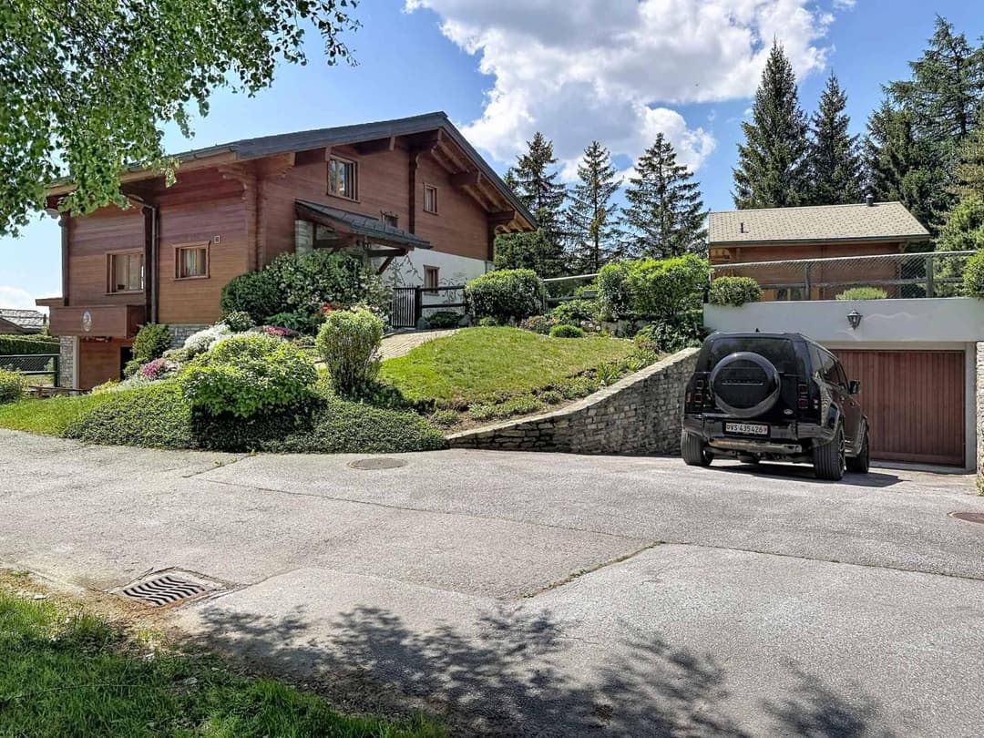 1908 – Maison 15 pièces – 6900000 CHF – 820m²