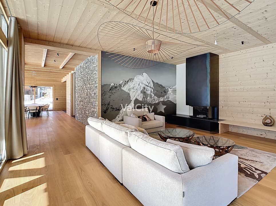 2000 – Maison – 7pièces – 14200000CHF – 559.9 m²