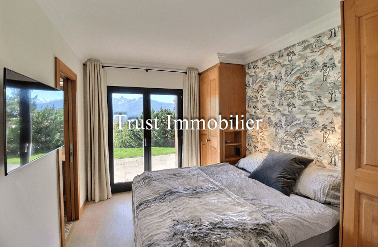 1690 – Appartement 5,5 pièces – 9500CHF – 130m²