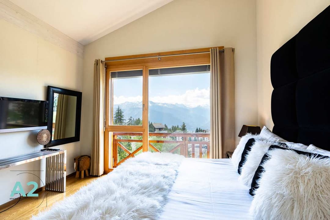 1651 – Maison 5.5 pièces – 242 m²