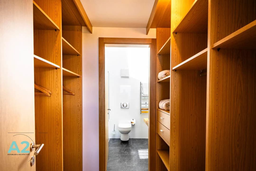 1651 – Maison 5.5 pièces – 242 m²