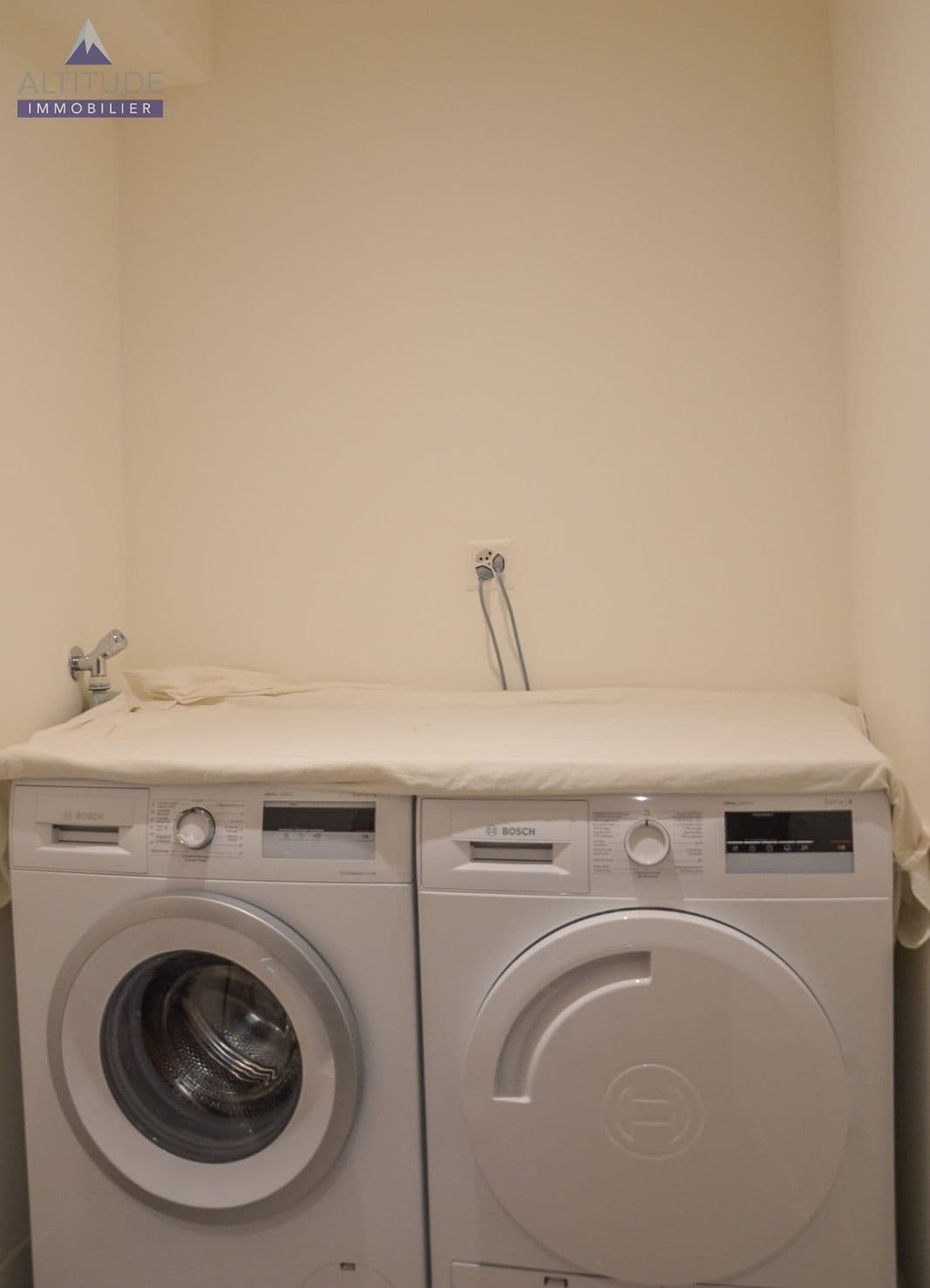 1705 – Appartement 4.5 pièces – 1410 CHF – 104 m²