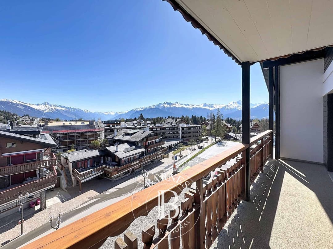 2087 – Appartement 4.5 pièces – 3800000 CHF – 165m²