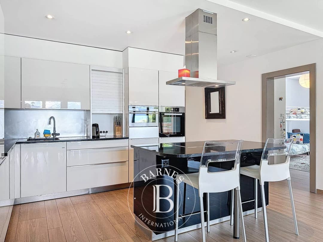 2013 – Appartement 4.5 pièces – 2590000 CHF – 160 m²