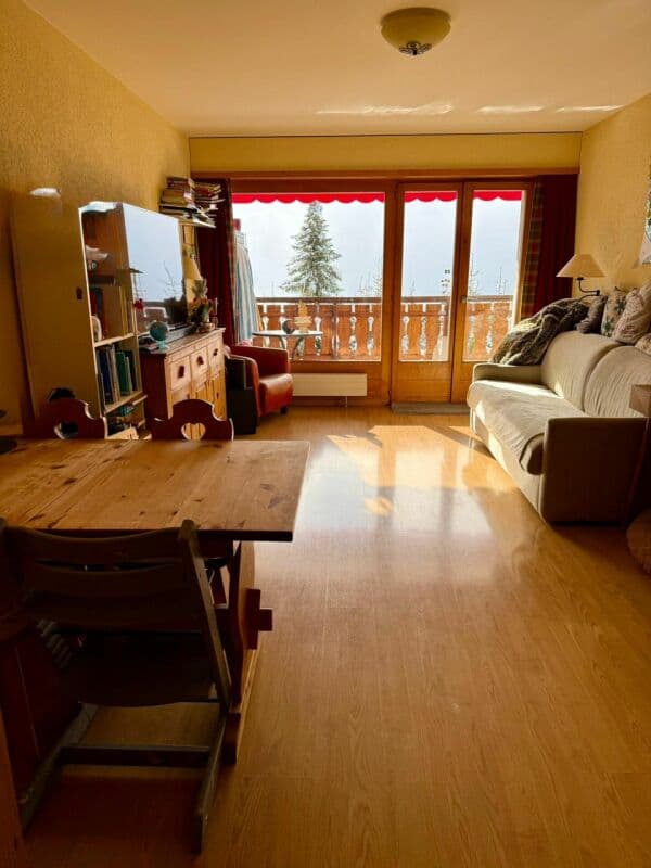 1672 – Appartement 2,5 pièces –  1950CHF – 51m²