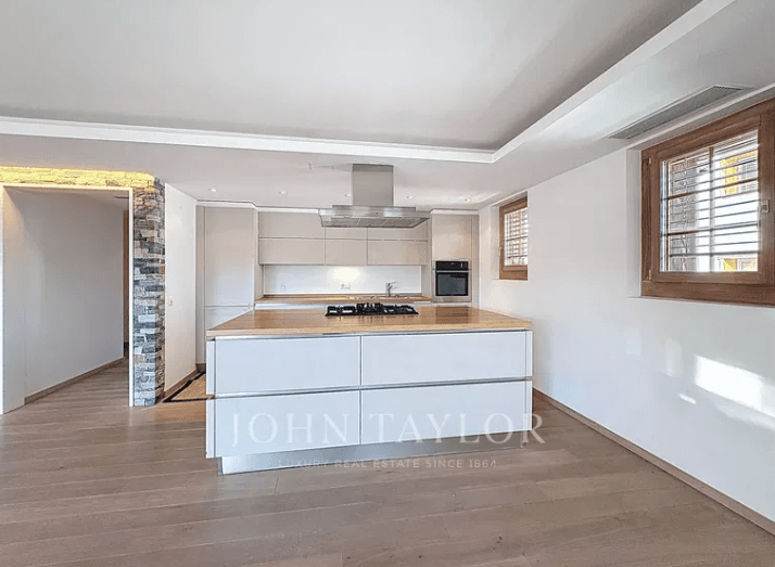 2039 – Appartement 4,5 pièces – 2110000 CHF – 152m²