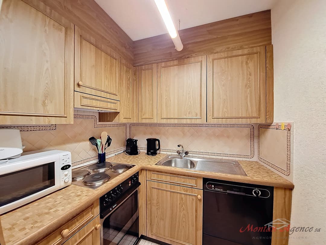 1699 – Appartement 4 pièces –  1606.95CHF