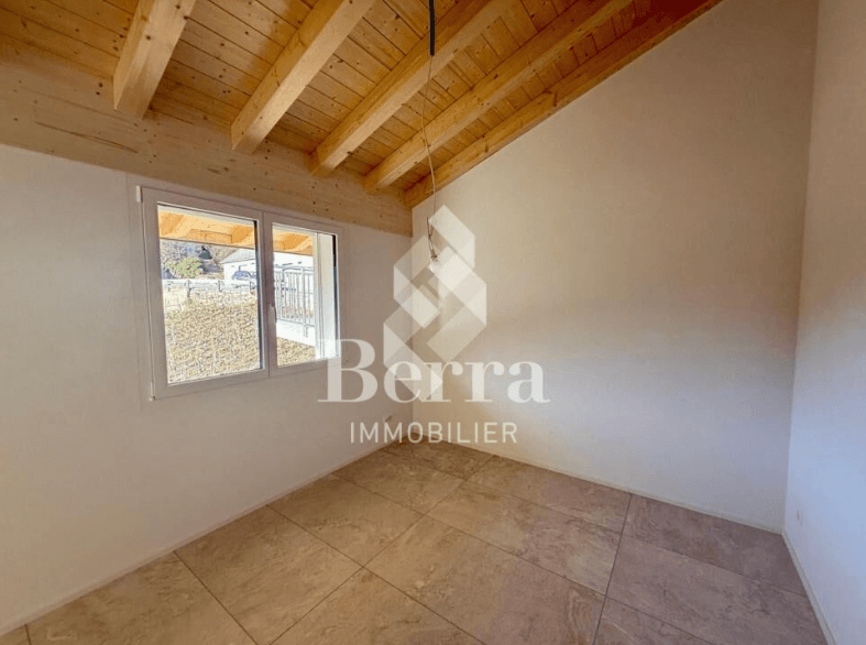 2071 – Appartement 3.5 pièces – 580940 CHF – 104 m²