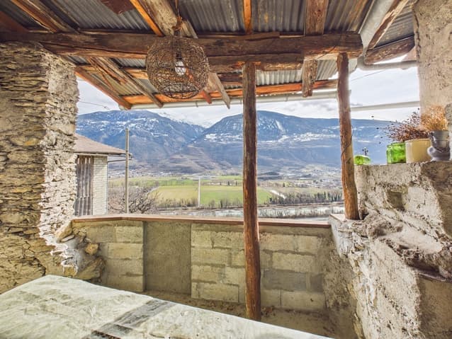 216 – Appartement 2.5 pièces – 217000 CHF – 86 m²