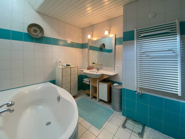 2014 – Appartement 7 pièces – 323 m²