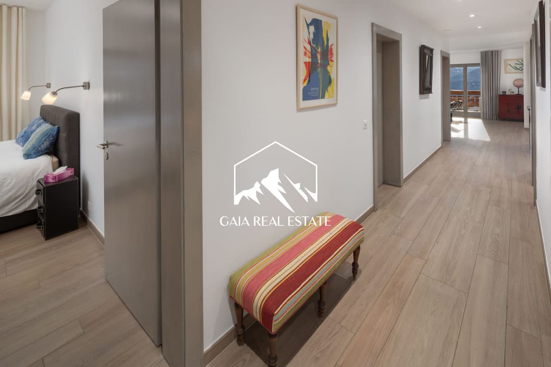 1652 – Appartement – 150 m²