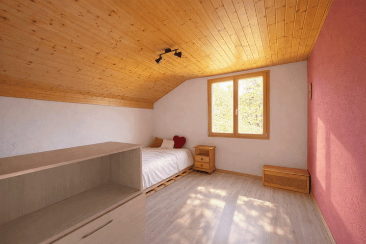 2046 – Maison 5.5 pièces – 895000 CHF – 255 m²