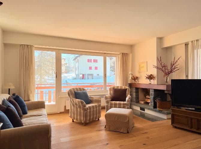 1811 – Appartement 3.5 pièces –  2200CHF