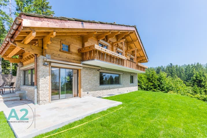 1813 – Maison 8 pièces – 240m²