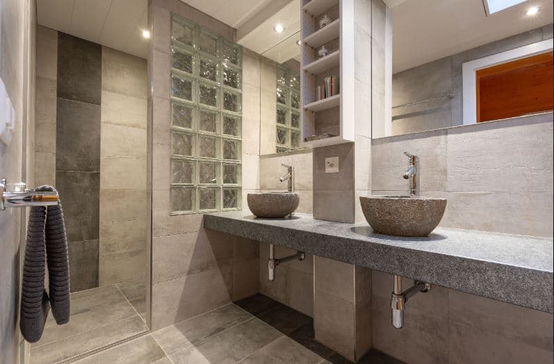 1759- Appartement 3 pièces –  1960CHF – 67m²