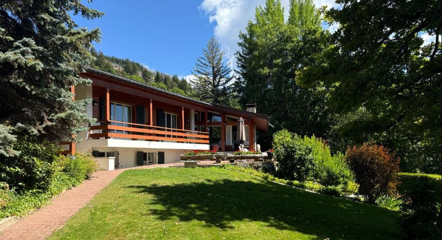 2165 – Maison 6.5 pièces – 1700000CHF – 235m²