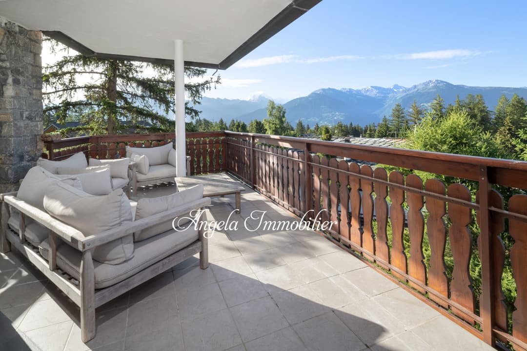 1768 –  Appartement – 200m²