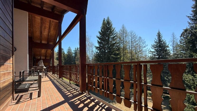 1836 – Appartement 4.5 pièces – 15000CHF – 150m²