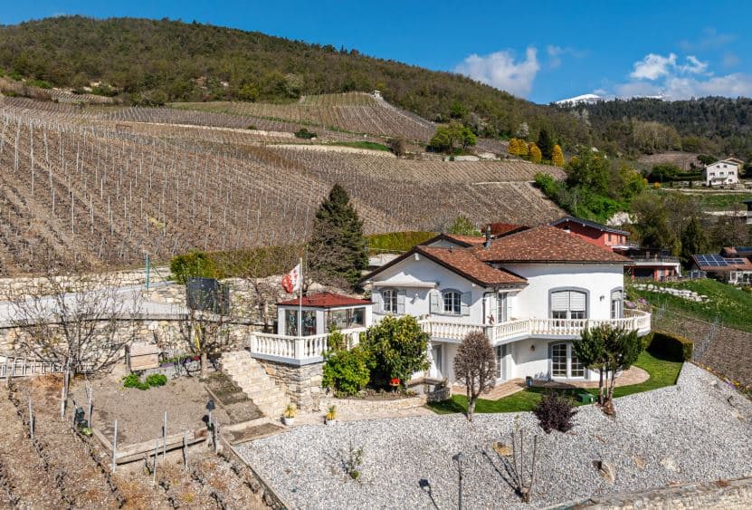 2200 – Maison 7 pièces – 1580000CHF – 270m²