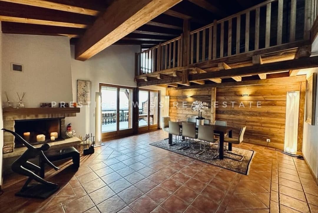 2137 – Appartement 6 pièces – 2650000CHF – 288m²