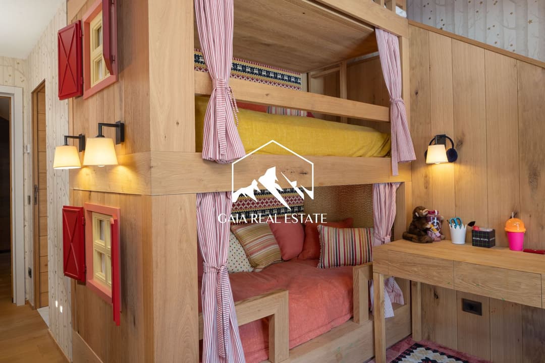 1779 –  Appartement – 230 m²