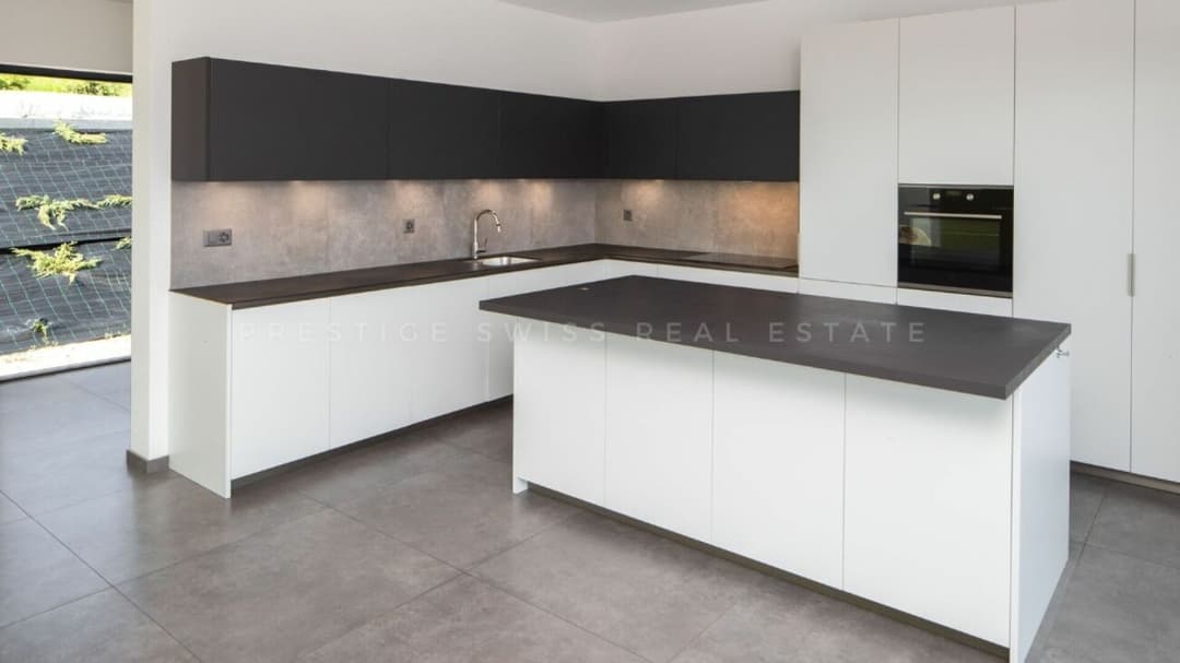 2143 – Maison 5 pièces – 2100000 CHF – 328 m²