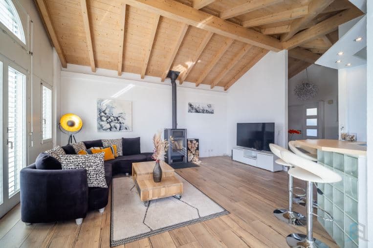 2153 – Maison  5,5 pièces – 1075000CHF – 184m²