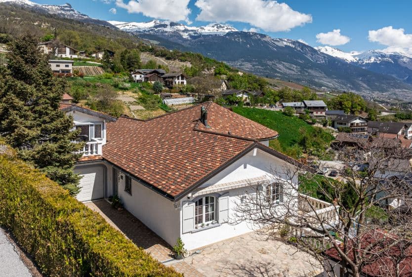 2200 – Maison 7 pièces – 1580000CHF – 270m²