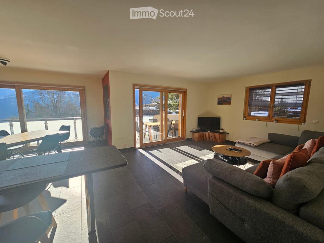 1762 – Appartement – 3.5pièces –  1900CHF – 102 m²