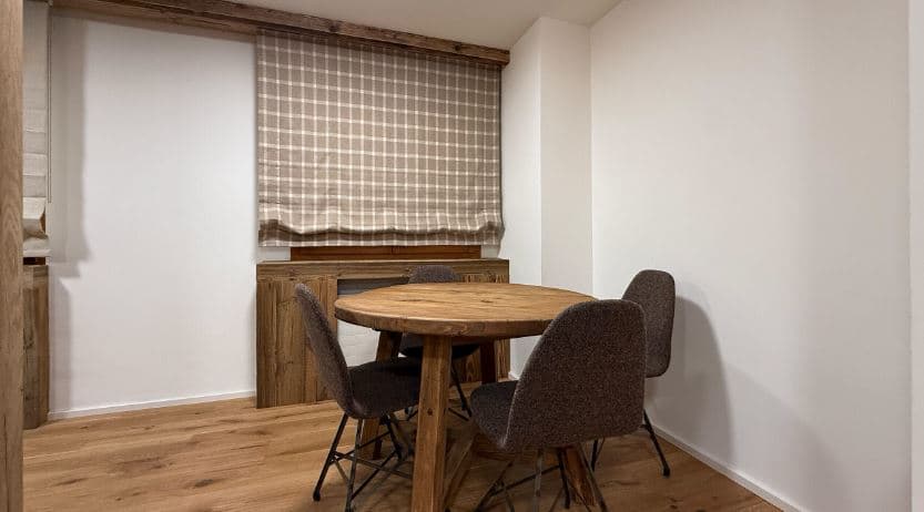 1837 – Appartement 2.5 pièces – 3200CHF – 60m²