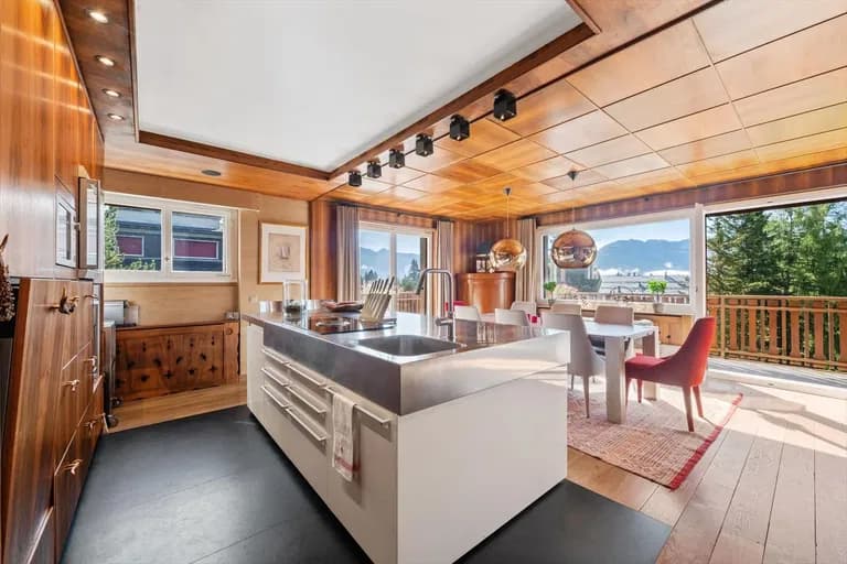 2179 – Appartement 4.5 pièces – 145 m²