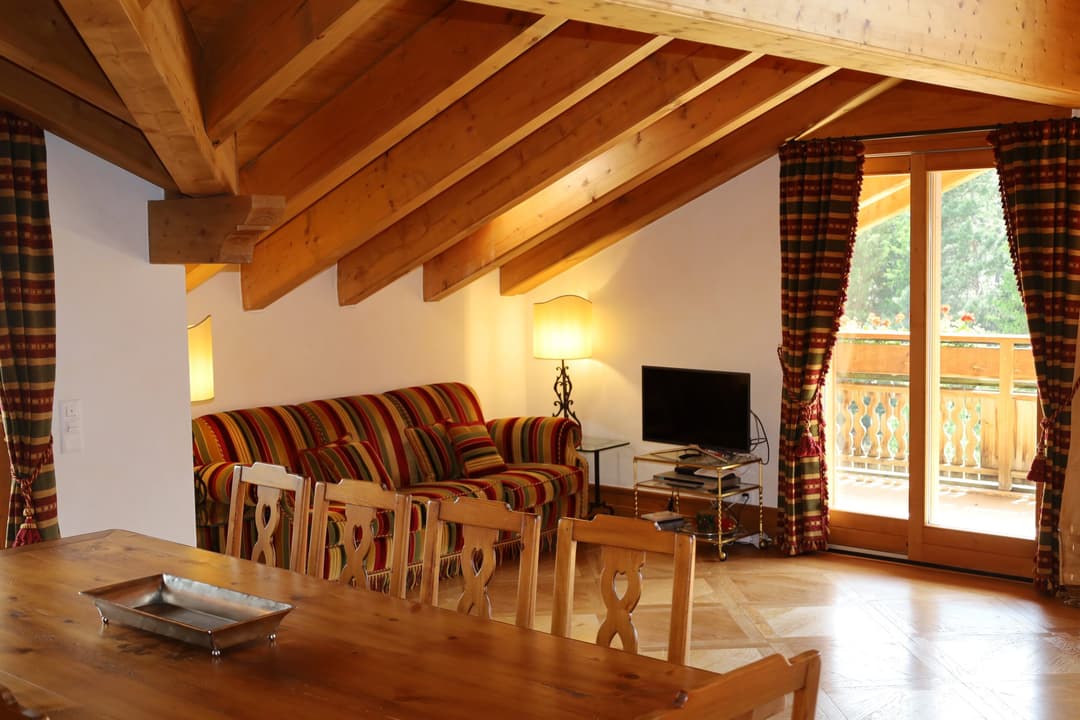 2222 – Appartement 5.5 pièces – 266.23 m²