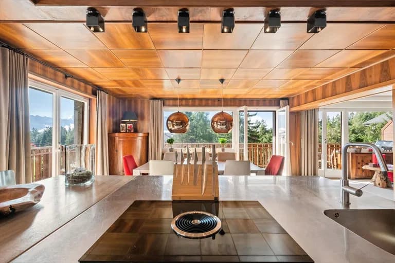 2179 – Appartement 4.5 pièces – 145 m²