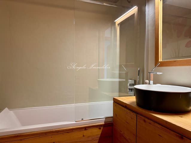 2154 – Appartement 3 pièces – 1375000CHF – 85m²