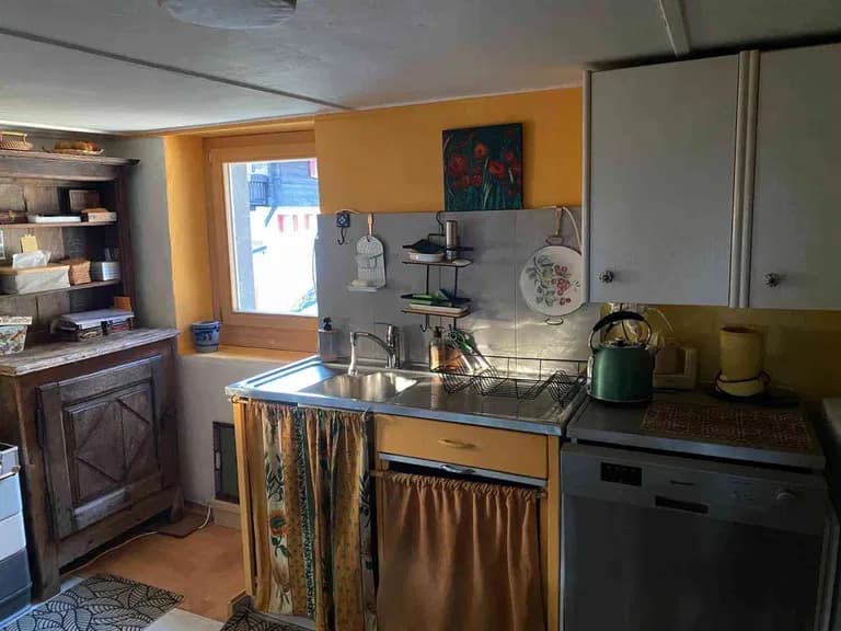 1760 – Appartement – 2.5pièces – 1300CHF – 88 m²