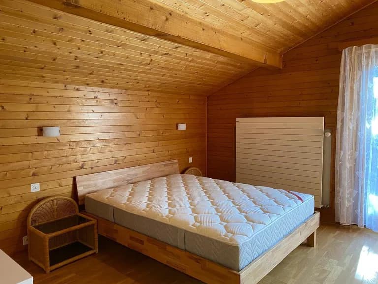 1819 – Appartement – 3pièces -2400CHF – 80 m²