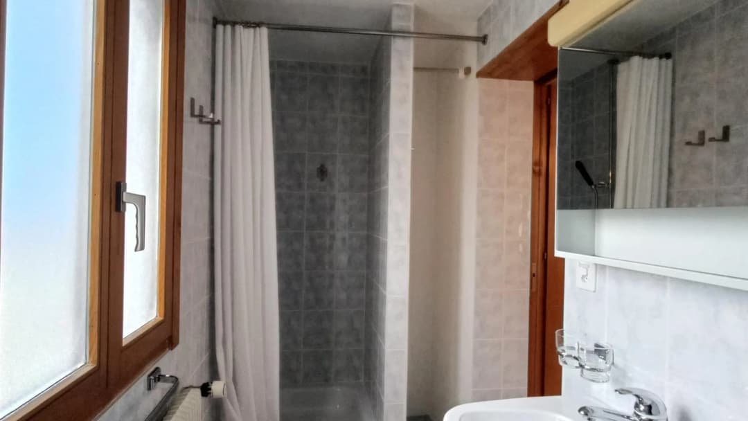 1780 – Appartement 3.5 pièces – 1250 CHF – 70 m²