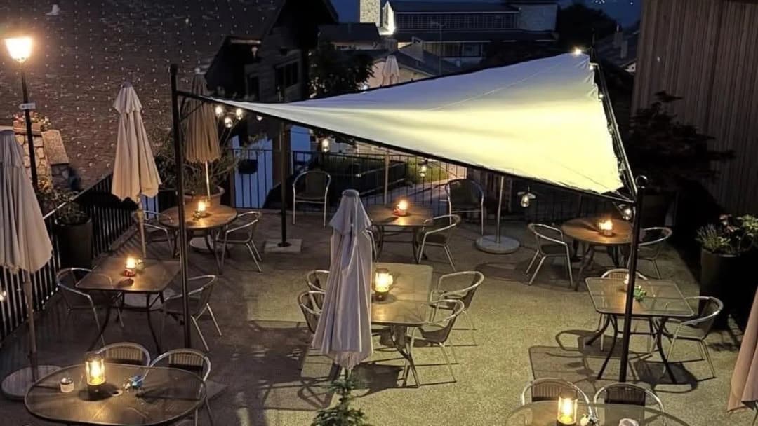 1781 – Commerce 3.5 pièces –  2900 CHF – 277 m²