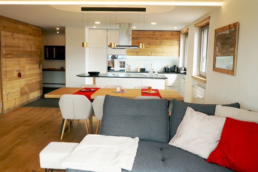 1929 – Appartement 4.5 pièces –  2898CHF – 122m²