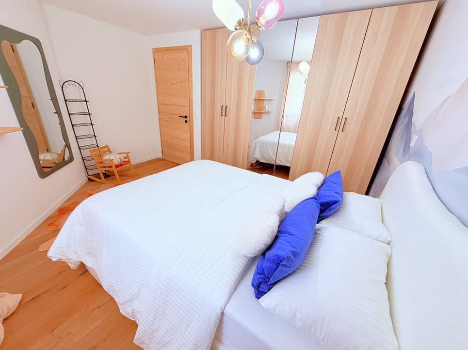 1876 – Appartement – 4pièces – 5000CHF – 101m²