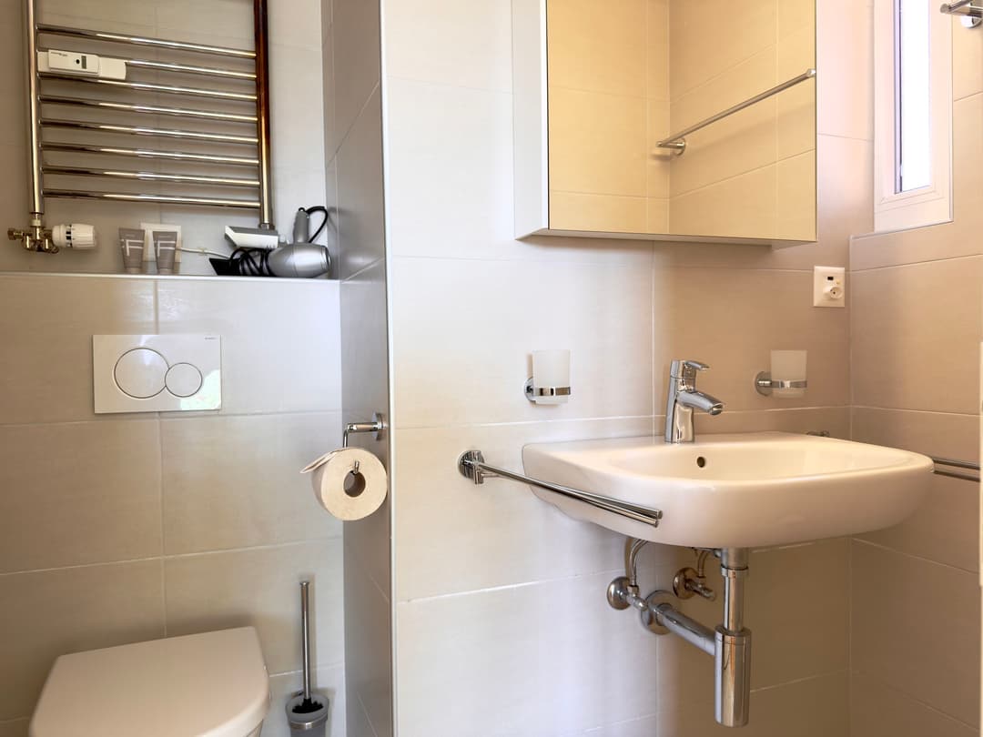 1902 – Appartement 5 pièces –  2450CHF