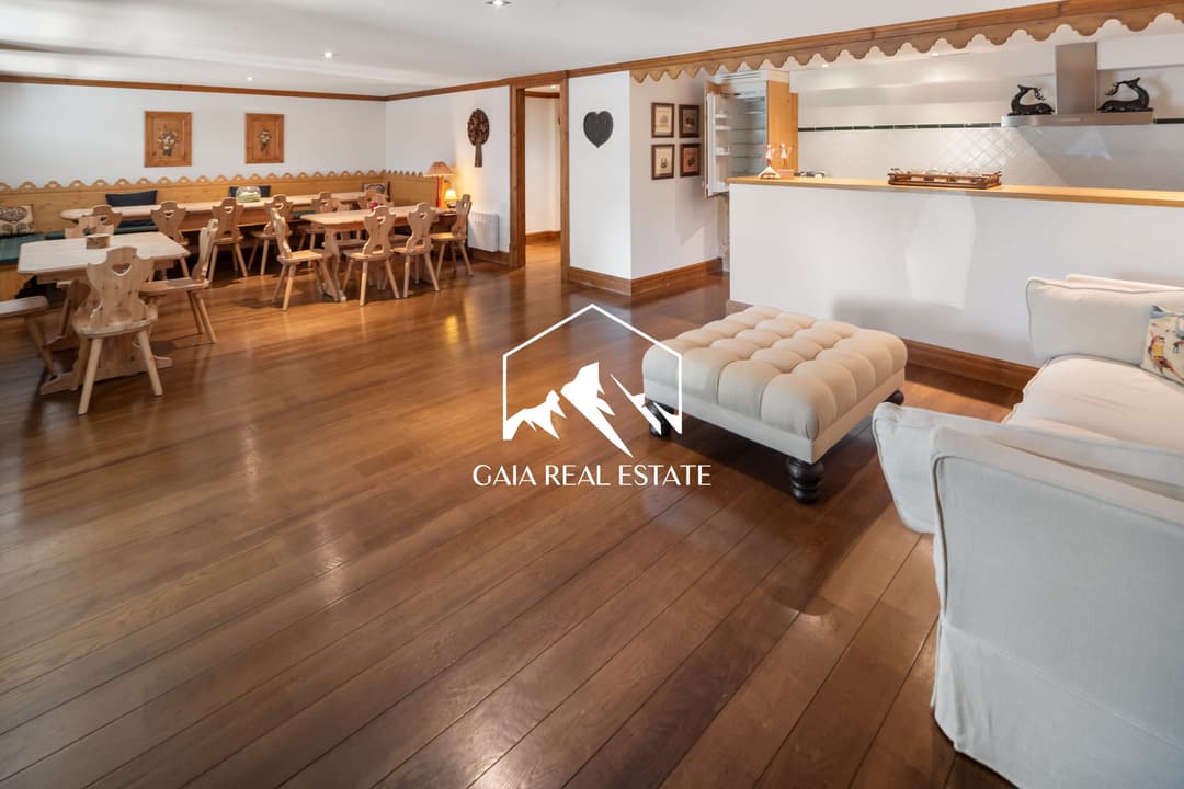 2237 – Appartement 3 pièces – 3900000CHF – 111m²