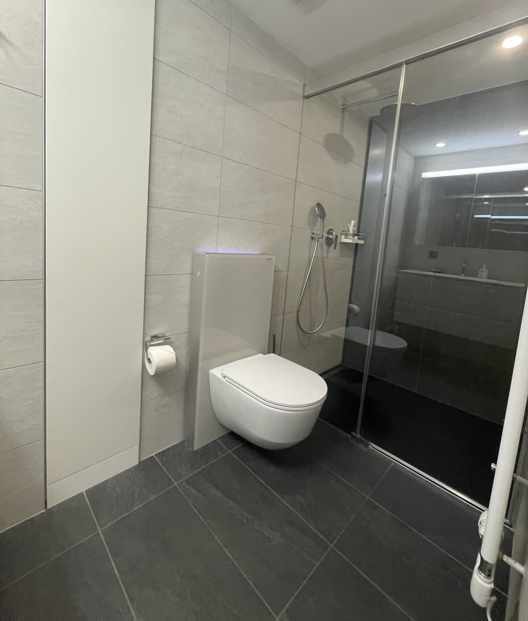 1929 – Appartement 4.5 pièces –  2898CHF – 122m²