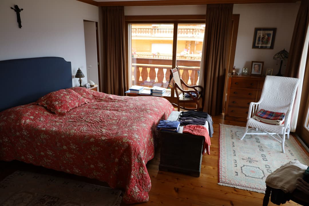 2304 – Appartement 7.5 pièces – 318m²