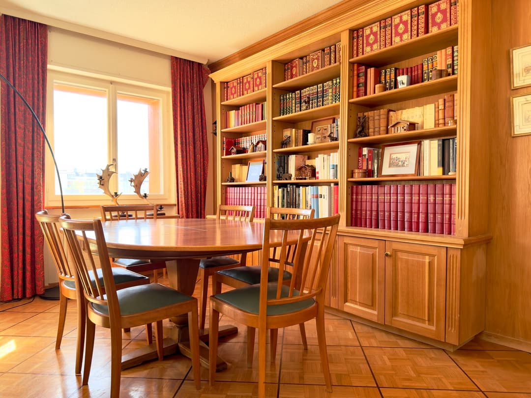 1902 – Appartement 5 pièces –  2450CHF