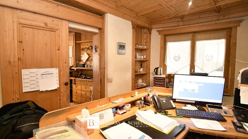 2263 – Commerce – 550000CHF – 50m²