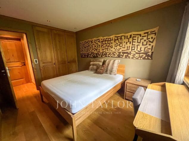 1858 – Appartement 4.5 pièces – 142m²